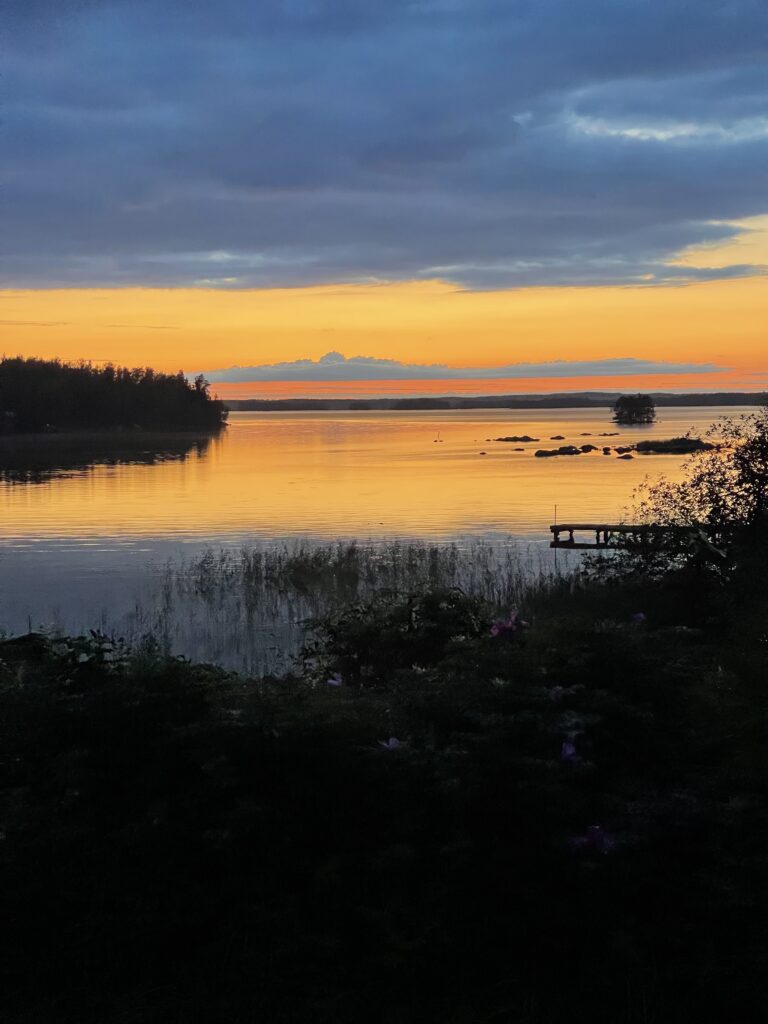 Raamattu on enemmän kuin vertauskuva